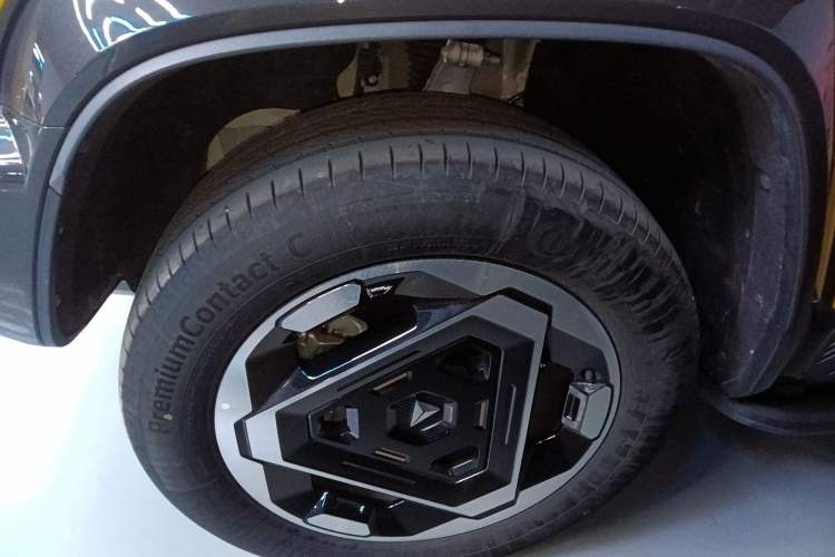 Used Deepal G318 2025 Worry-Free Adventure Edition Four-Wheel Drive Secret Realm Version Left Front Wheel Hub