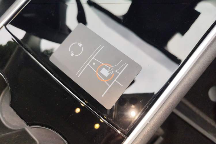 Used Tesla Model 3 2020 Refreshed Version Long-Range Rear-Wheel Drive Interior 1