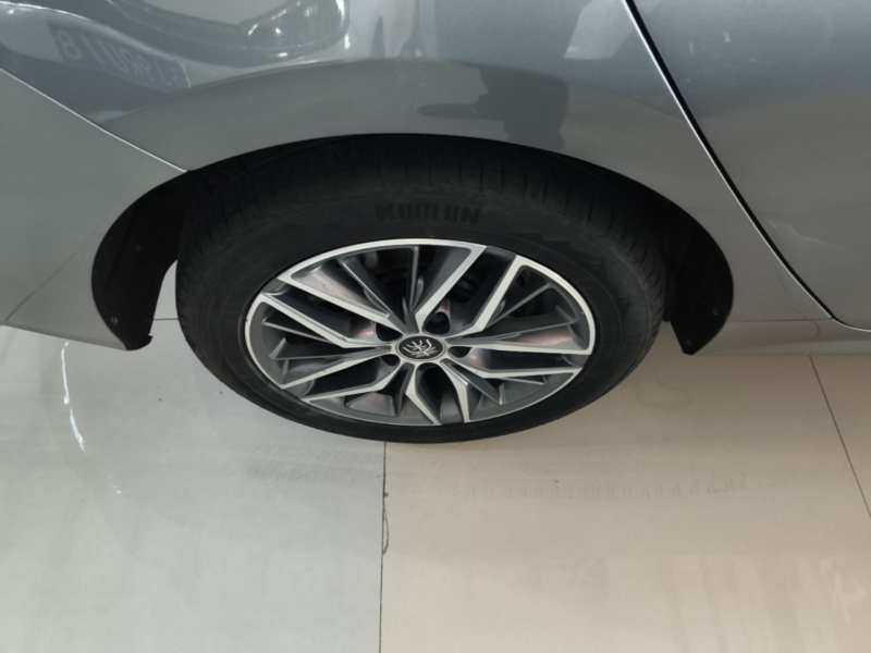 Used BYD Qin PLUS 2021 EV 400KM Luxury Model — 25