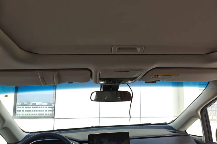 Used Honda Elysion 2022 2.0L eHEV Luxury Edition Headliner