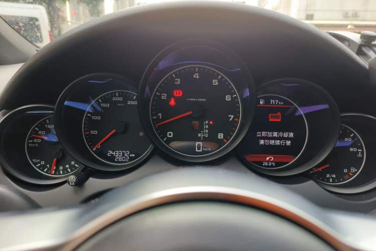 Used Porsche Cayenne 2016 Cayenne 3.0T Instrument Cluster