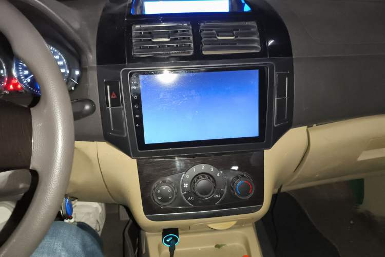 Used BAIC Weiwang M30 2017 1.5L M30S Standard DAM15DL Audio And AC Panel