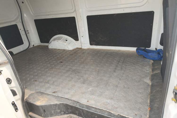 Used Chana Ruixing EM80 2025 Cargo Version Standard 2-Seater 300 km Side-Hinged Doors
