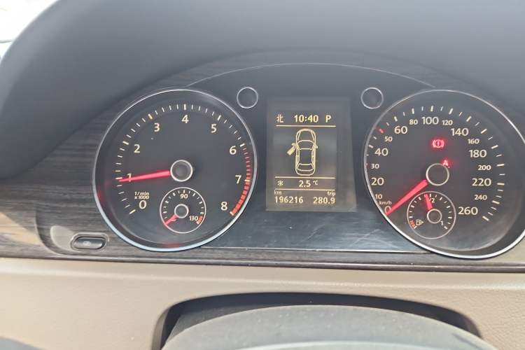 Used Volkswagen Magotan 2012 2.0 TSI Ultimate Edition Instrument Cluster