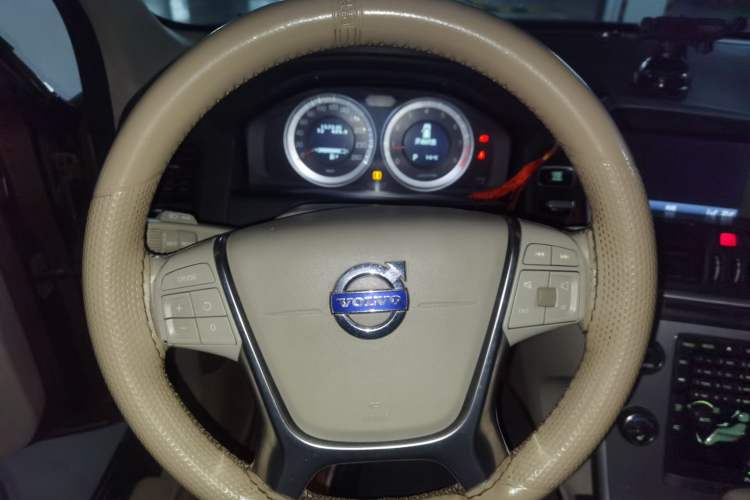 Used Volvo XC60 2011 T6 AWD Zhiya Edition Steering Wheel