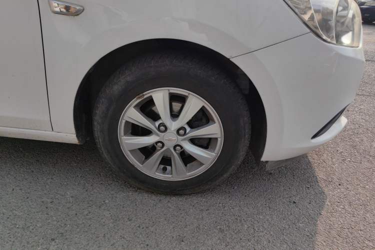 Used Chevrolet Sail 2015 Sail 3 1.5L Manual with Ideal Sunroof Edition