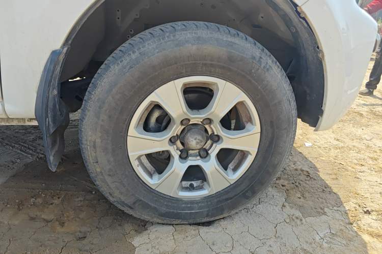 Used Great Wall Wingle 7 2019 2.0T Gasoline Two-Wheel Drive Elite Version China VI Standard Big Double Cabin GW4C20B Right Front Wheel Hub