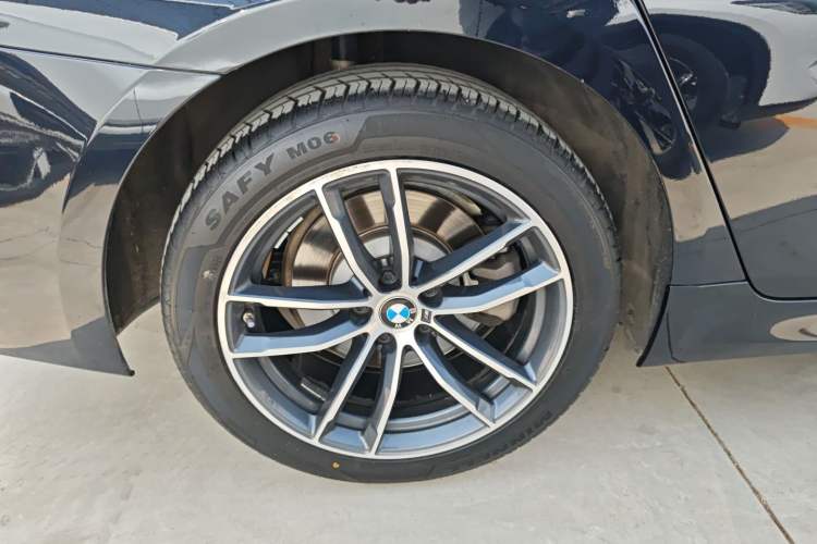 Used BMW 5 Series 2022 Second Facelift 525Li M Sport Package
