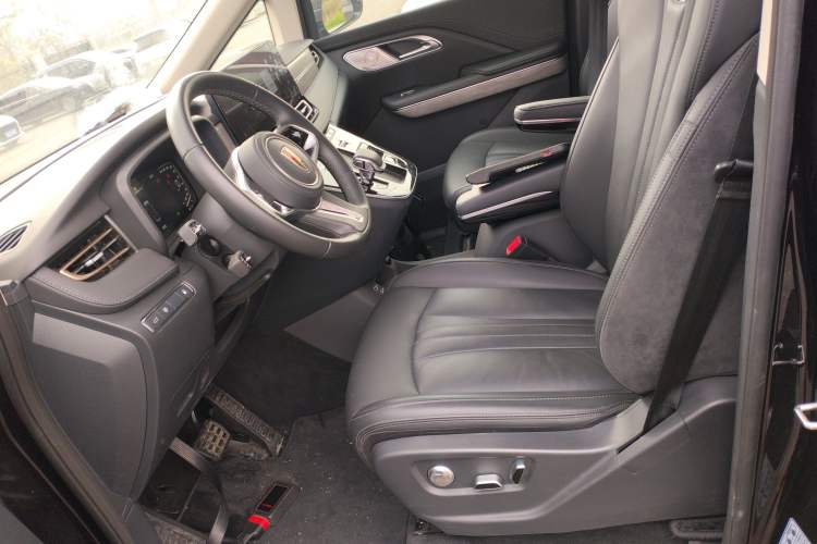 Used Hongqi HQ9 PHEV 2024 2.0T Four-Wheel Drive Business Edition
