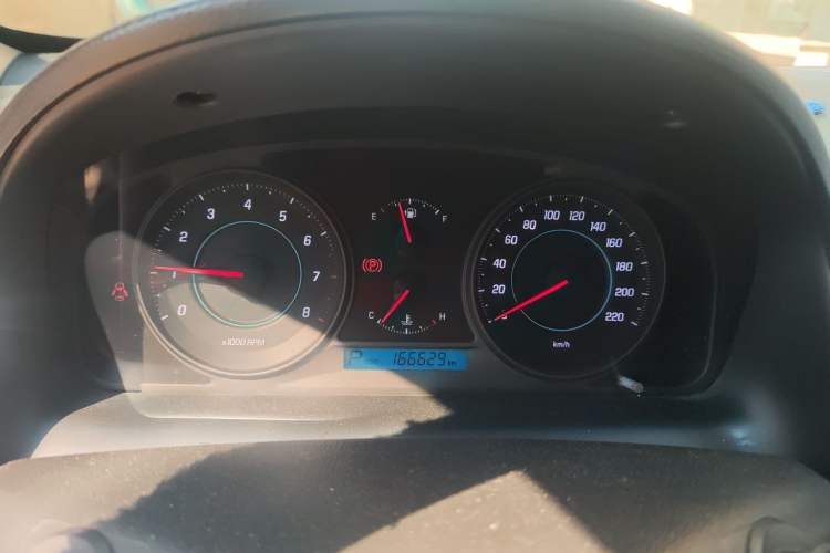 Used Chevrolet Captiva 2014 2.4L Two-Wheel Drive Urban Version 7 Seats Instrument Cluster