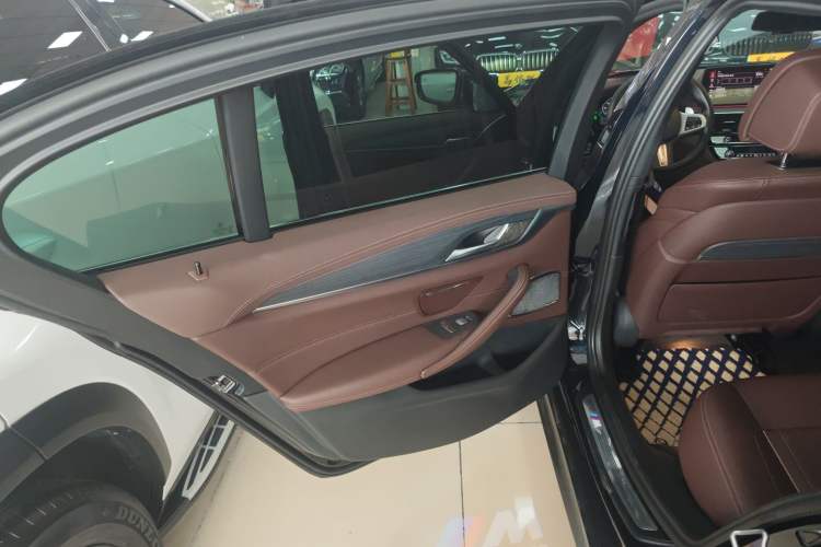 Used BMW 5 Series 2022 Second Facelift 530Li Luxury Version M Sport Package