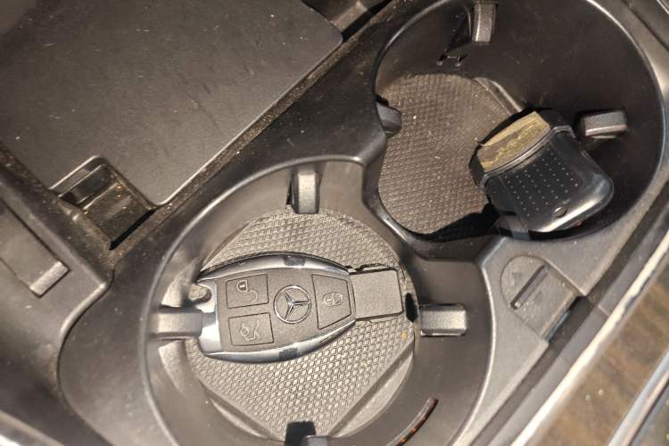 Used Mercedes-Benz GLC 2017 GLC 260 4MATIC Luxury Model