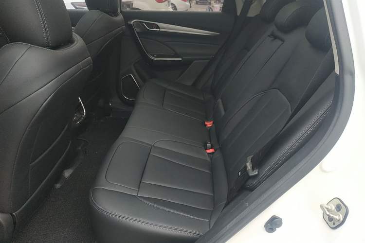 Used Dongfeng Aeolus AX7 2019 1.6T Automatic AI Pioneer Model China V Standard
