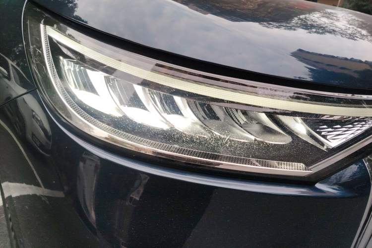 Used VOYAH Dream 2025 PHEV Four-Wheel-Drive Flagship Version – Qiankun Edition
