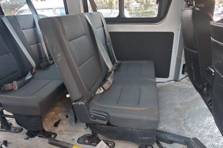 Used CHANGAN KAICHENG Ruixing M60 2023 1.5L GDI Comfort-Class Passenger Vehicle 6/7 Seats Left Rear Seat