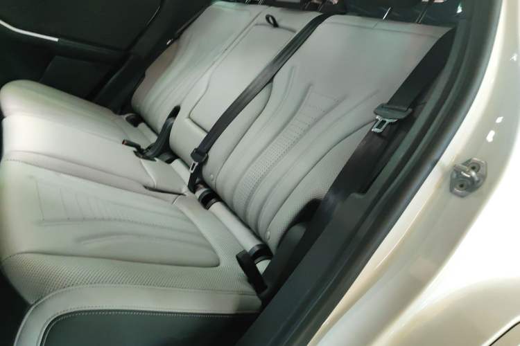 Used Ford Escape 2020 EcoBoost 245 Four-Wheel Drive Luxury Edition