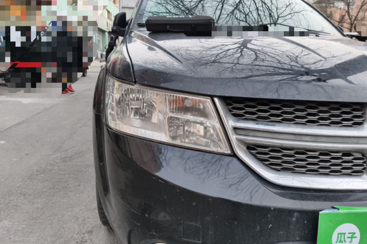 Used Dodge Journey 2013 2.4L Two-Wheel Drive Luxury Version
