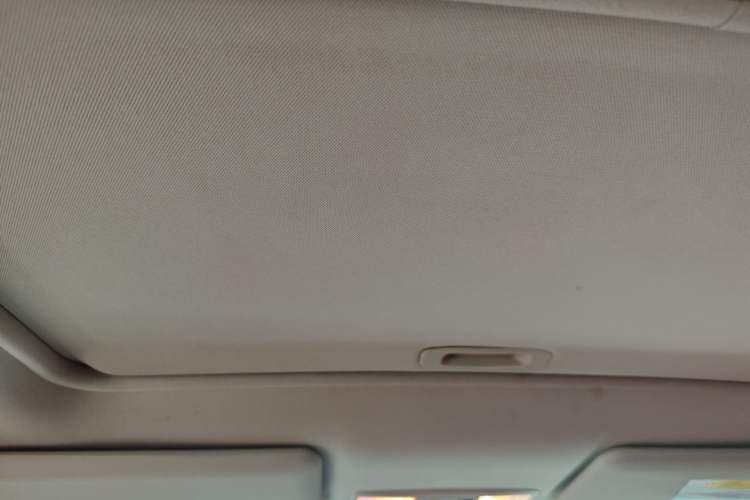 Used Mitsubishi Outlander 2016 2.4L 4x4 Elite Edition 5 Seats Headliner