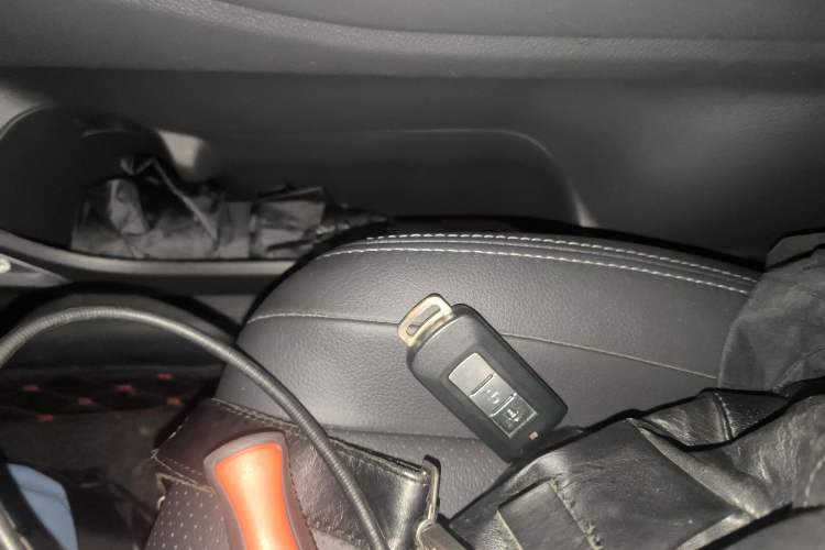 Used Mitsubishi Outlander 2018 2.0L Two-Wheel-Drive Jiale Edition 7-Seater