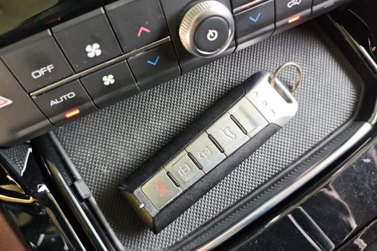 Used Wey VV7 2017 2.0T Flagship Model