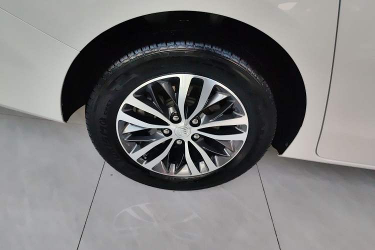 Used Buick GL8 2021 ES Land Cruiser 653T Luxury Edition