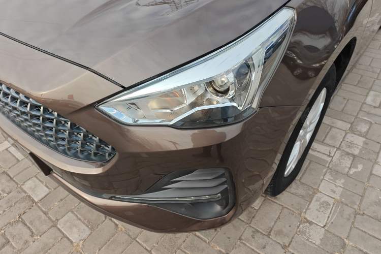 Used Haval M6 2019 1.5T DCT Two-Wheel Drive Value Edition China VI Standard