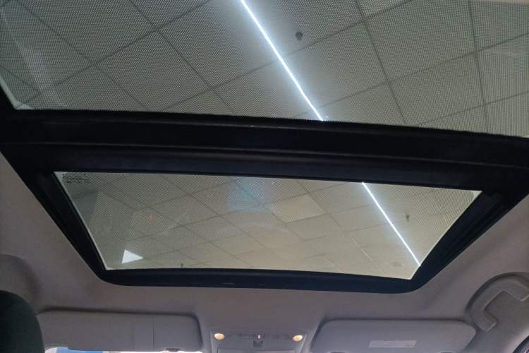 Used Nissan X-Trail 2015 2.0L CVT Comfort MAX Edition 2WD Headliner