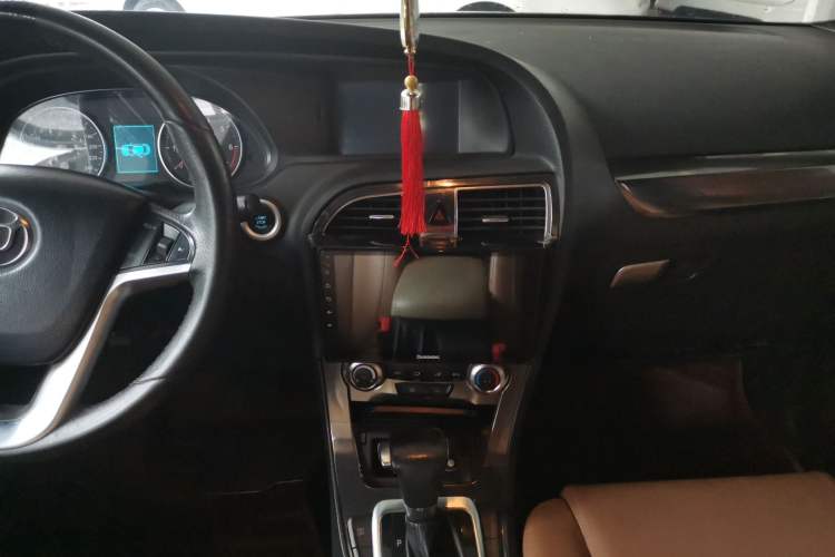 Used Brilliance V5 2014 1.5T Automatic Two-Wheel Drive Luxury Version