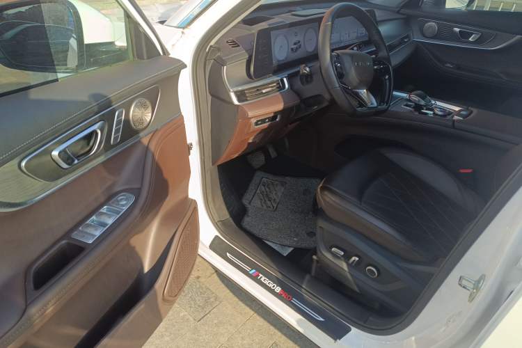 Used Chery Tiggo 8 PRO 2024 Champion Edition 390T Two-Wheel Drive Aoshi Version 5 Seats
