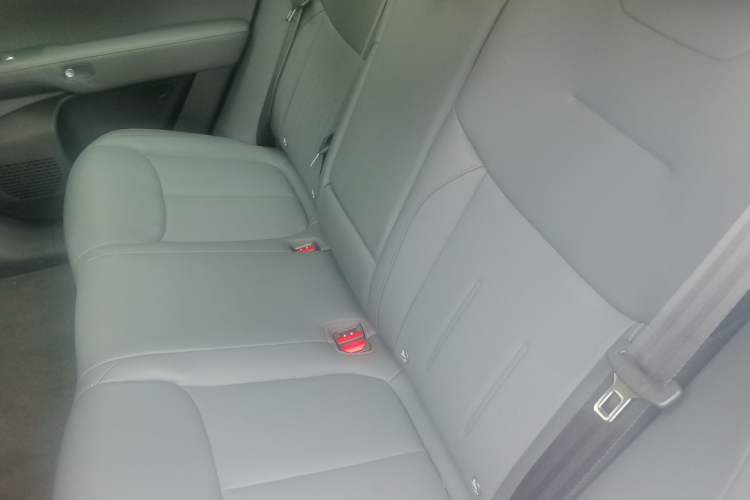 Used XPeng G6 2025 625 Long-Range Max Tech Edition Left Rear Seat
