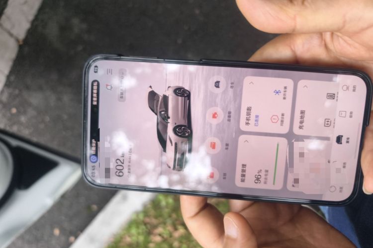 Used Zeekr 001 2023 WE Edition 100 kWh
