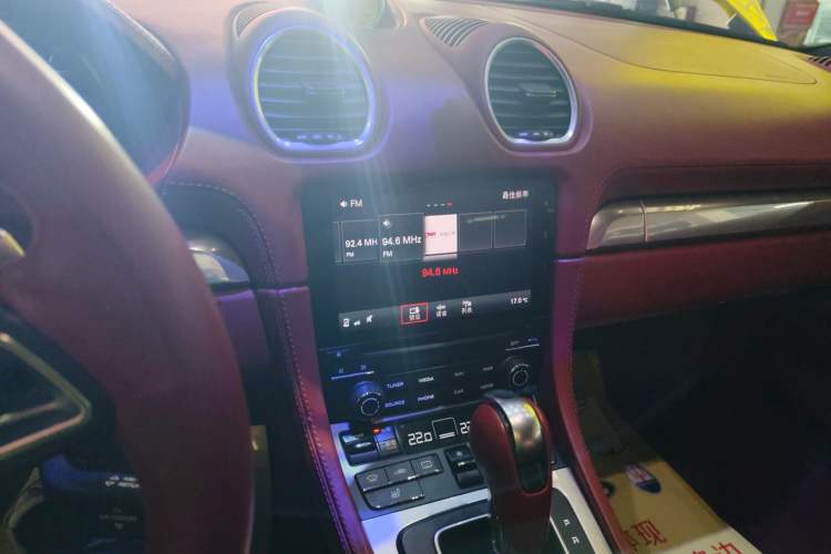 Used Porsche 718 2016 Cayman 2.0T
