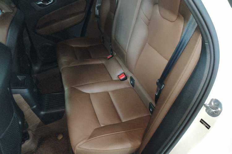 Used Volvo XC60 New Energy 2025 Plug-in Hybrid Long-Range All-Wheel Drive Smart & Luxurious Edition