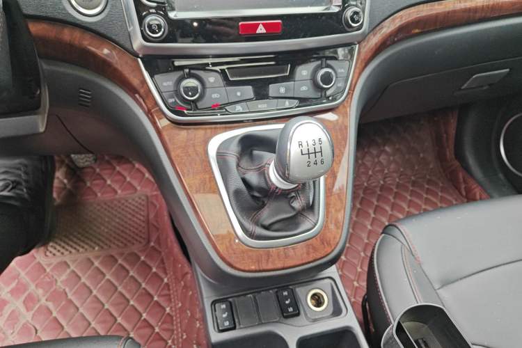 Used Haval H6 2017 Red-Label Sport Edition 1.5T Manual Two-Wheel Drive Elite Model
