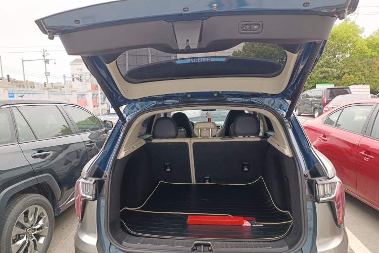 Used Lynk & Co 01 2017 2.0T Two-Wheel Drive Zhaopu Version
