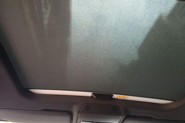 Used Volkswagen Golf 2023 Facelift 280TSI DSG R-Line Lite Headliner