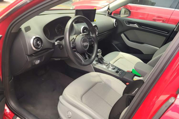 Used Audi A3 2019 Sportback 35 TFSI Fashion Edition China VI Emission Standard
