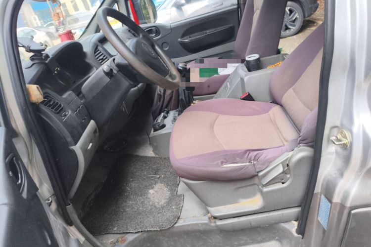 Used FORTHING Lingzhi 2013 M3 1.6L 7-Seater Comfort Model
