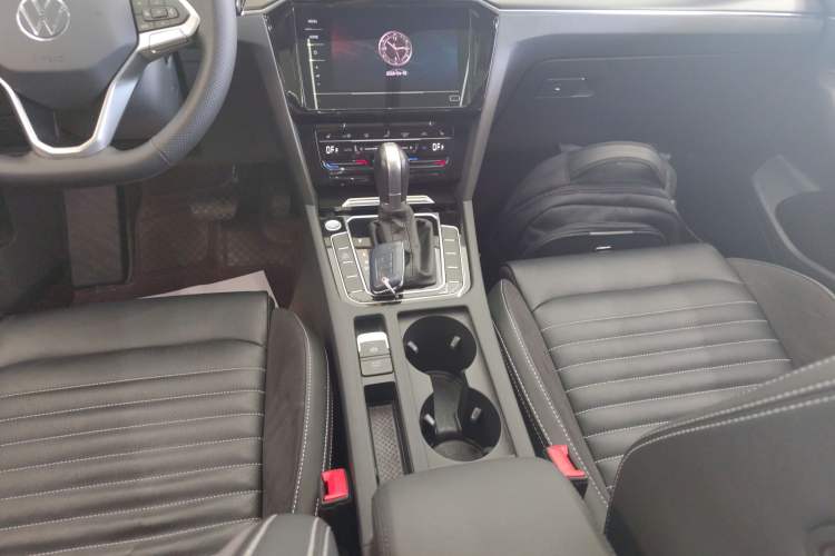 Used Volkswagen Magotan 2020 330TSI DSG Leading Model Gear Lever