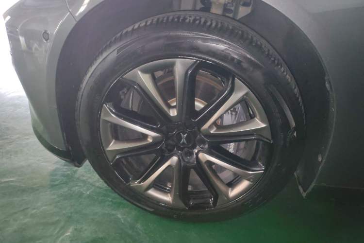 Used XPeng P7 2020 670E Exterior 4