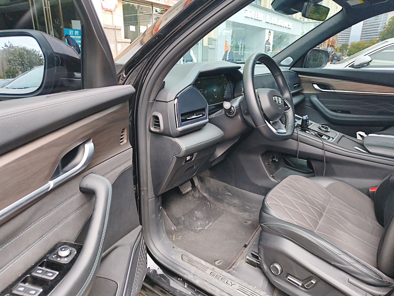 Geely Auto Monjaro L 2025 Dongfang Yao 2.0TD Automatic Lanxing Edition — снимка 16