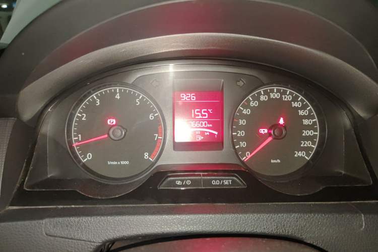 Used Volkswagen Santana 2015 1.6L Manual Fashion Edition
