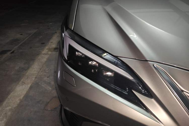 Used Lexus ES 2025 200 Premium Edition