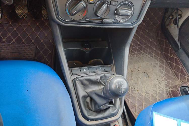 Used Jetta VA3 2019 1.5L Manual Entry-Level Version Gear Lever