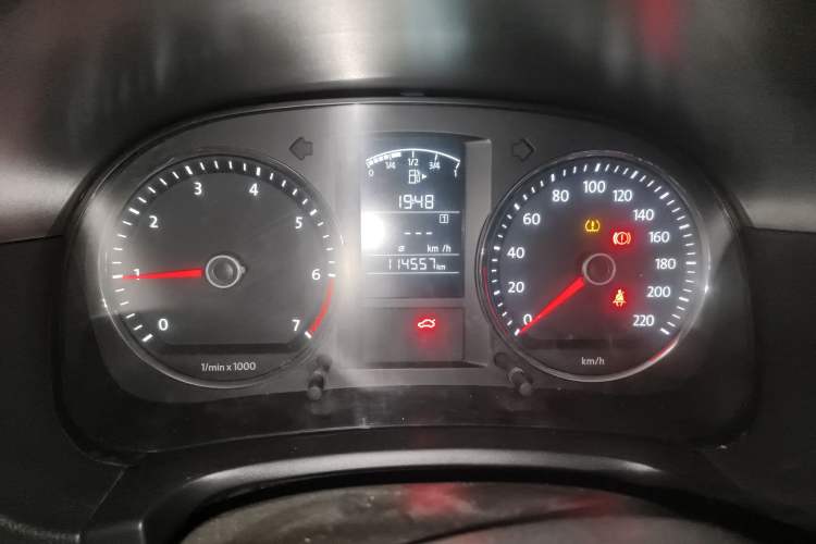 Used Volkswagen Lavida 2011 1.6L Manual - Premium Edition
