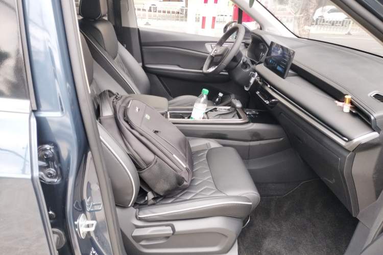 Used Wuling Jiachen 2022 1.5T CVT Deluxe Flagship Edition
