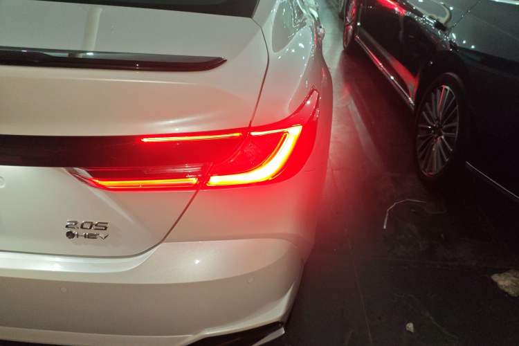 Used Toyota Camry 2024 Dual-Motor 2.0 HXS Sport Plus Edition Exterior 3