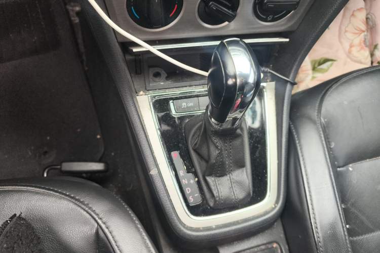 Used Volkswagen Lavida 2013 Restyled Classic 1.6L Automatic Comfort Edition