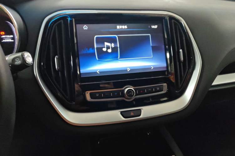 Used JETOUR X70 2018 1.5T Automatic YueXing Edition Audio And AC Panel