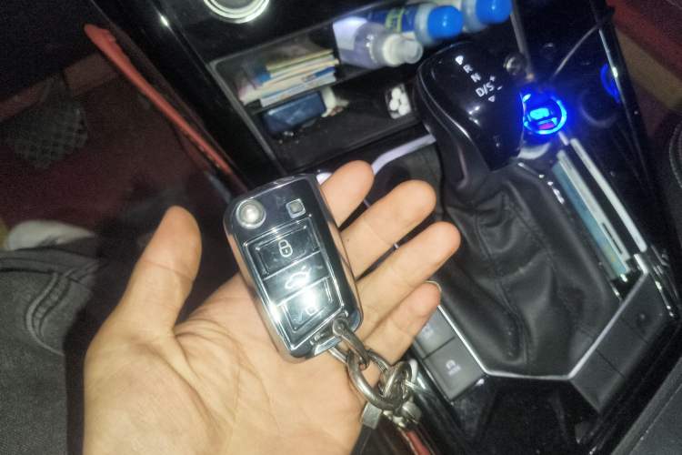 Used Volkswagen Tayron 2019 330TSI Two-Wheel Drive Luxury Model China VI Standard
